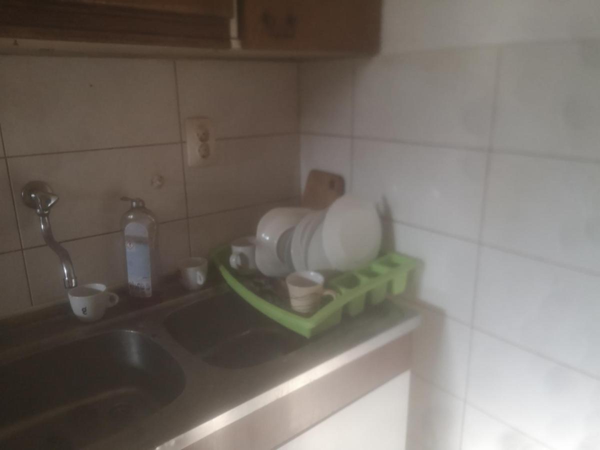 Double Room With Shared Bathroom Split Exterior foto