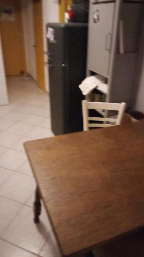 Double Room With Shared Bathroom Split Exterior foto